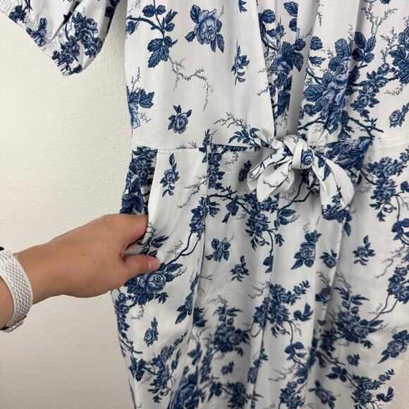 Banana Republic Twist-Front Poplin Jumpsuit - Picture 3 of 8